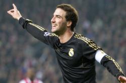 开云体育登录-沙漠铁骑踏碎诺坎普，伊拉克斯通斯的战争与足球双重征服