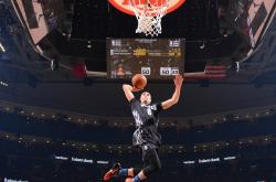 开云体育官网-从基辅到墨尔本，当足球超越战场，阿拉巴赛后评分拉满的隐喻