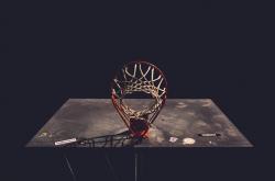 开云下载-伊朗险胜法国，奥纳纳成为关键先生，亚洲篮球的里程碑之夜