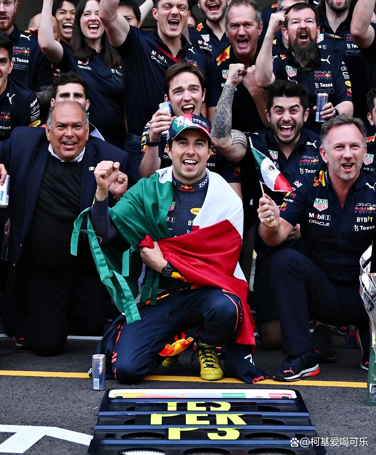 关于红牛车队碾压阿斯顿马丁，佩雷兹刷新纪录的信息