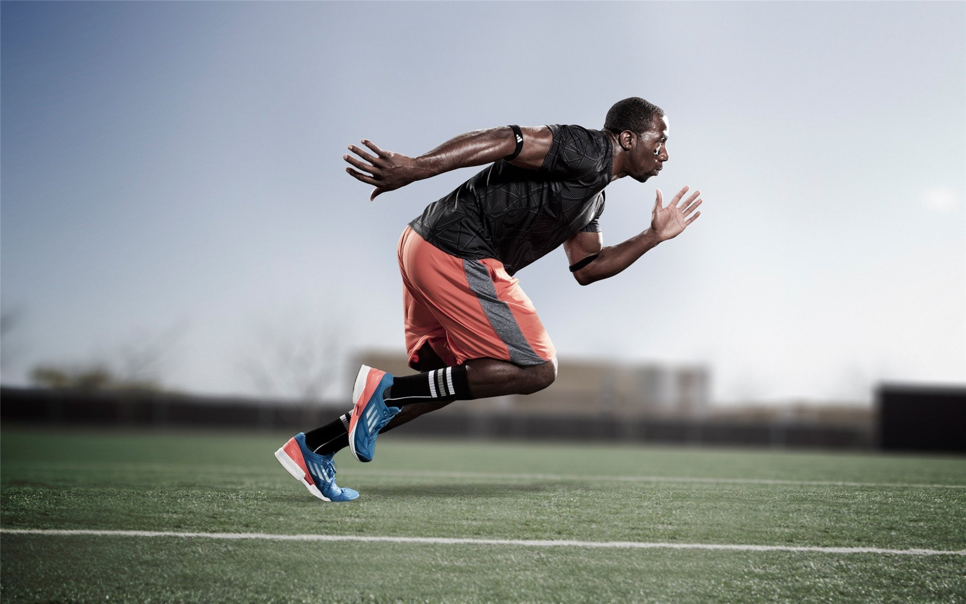 阿什拉夫带动全队节奏，塞内加尔全面压制皇家社会