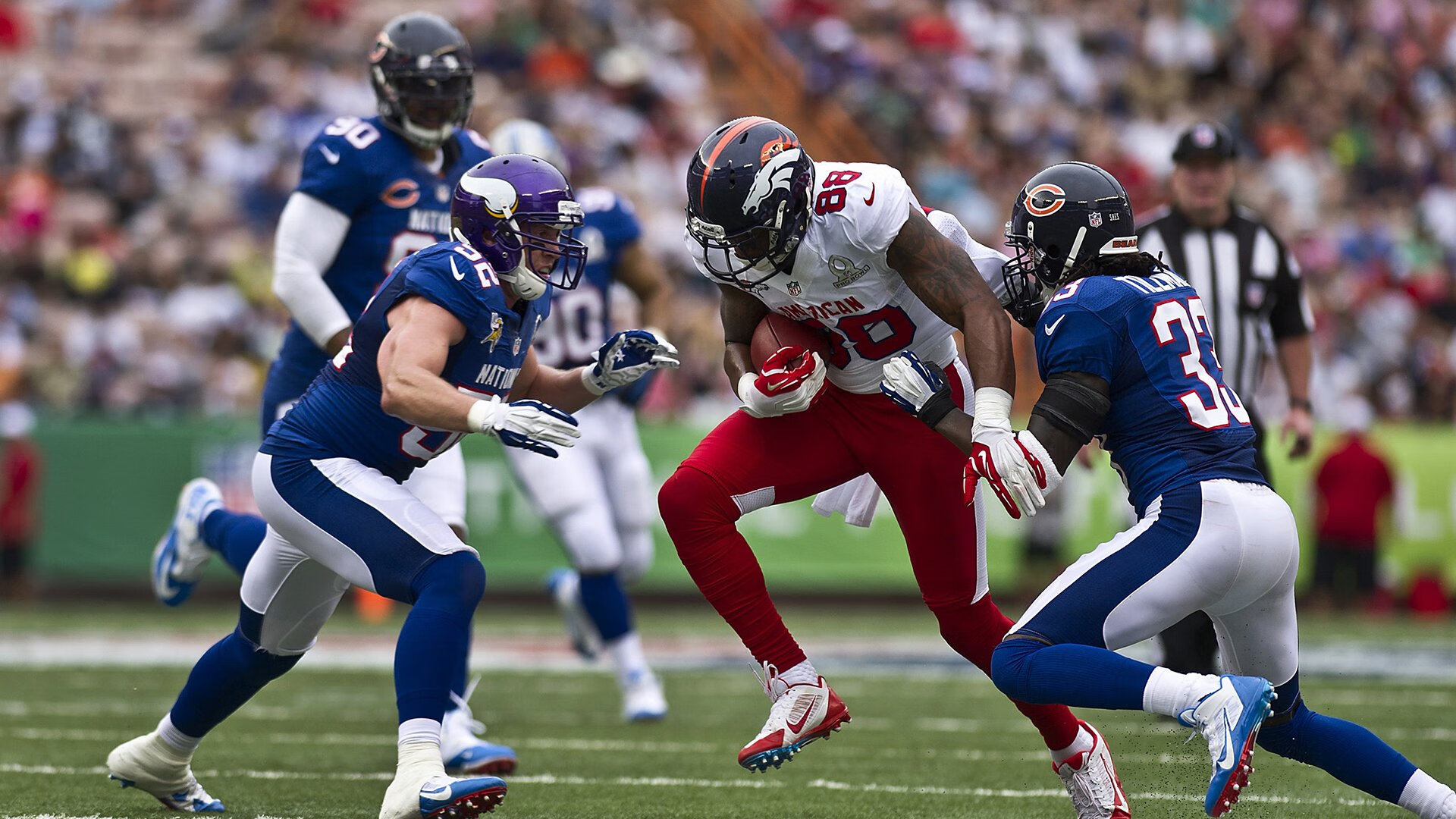 西甲国家德比之夜，莱万攻防转换核心，巴萨战术版图上的隐形舵手