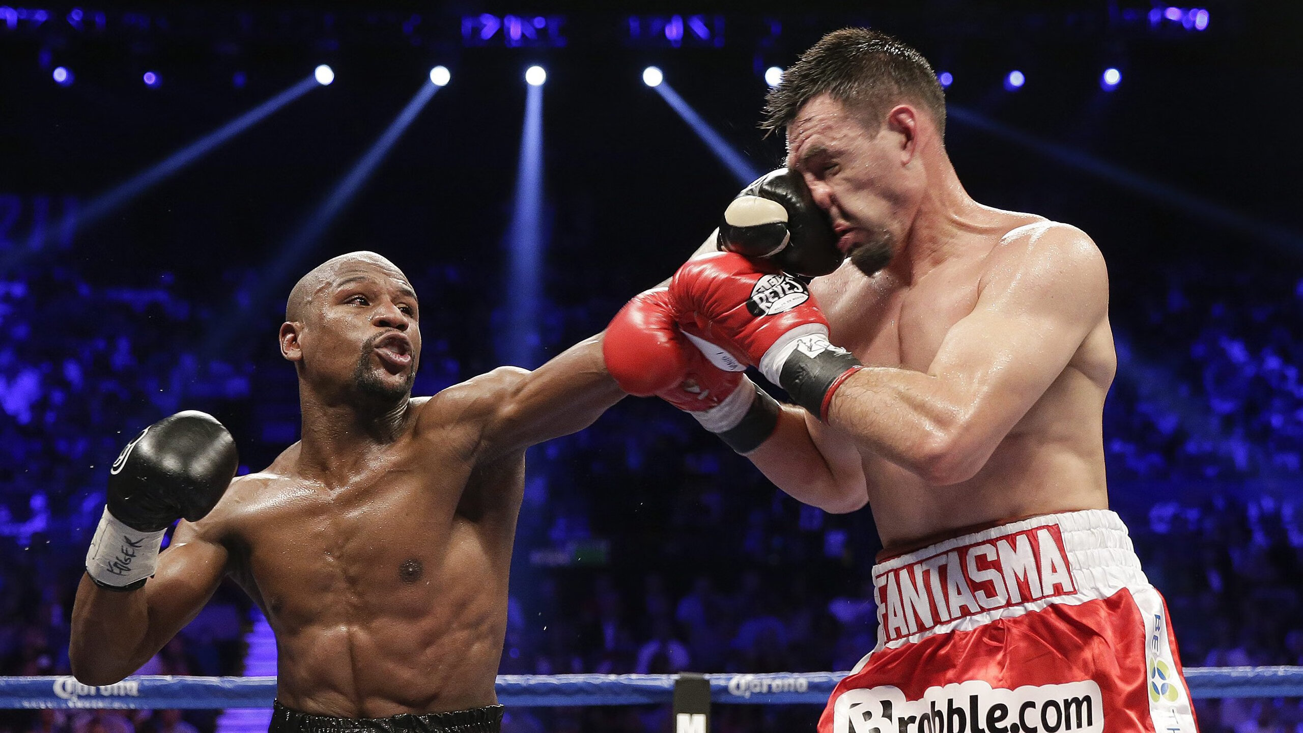 赛道上的心跳时刻，阿斯顿马丁险胜哈斯，皮亚斯特里惊艳四座