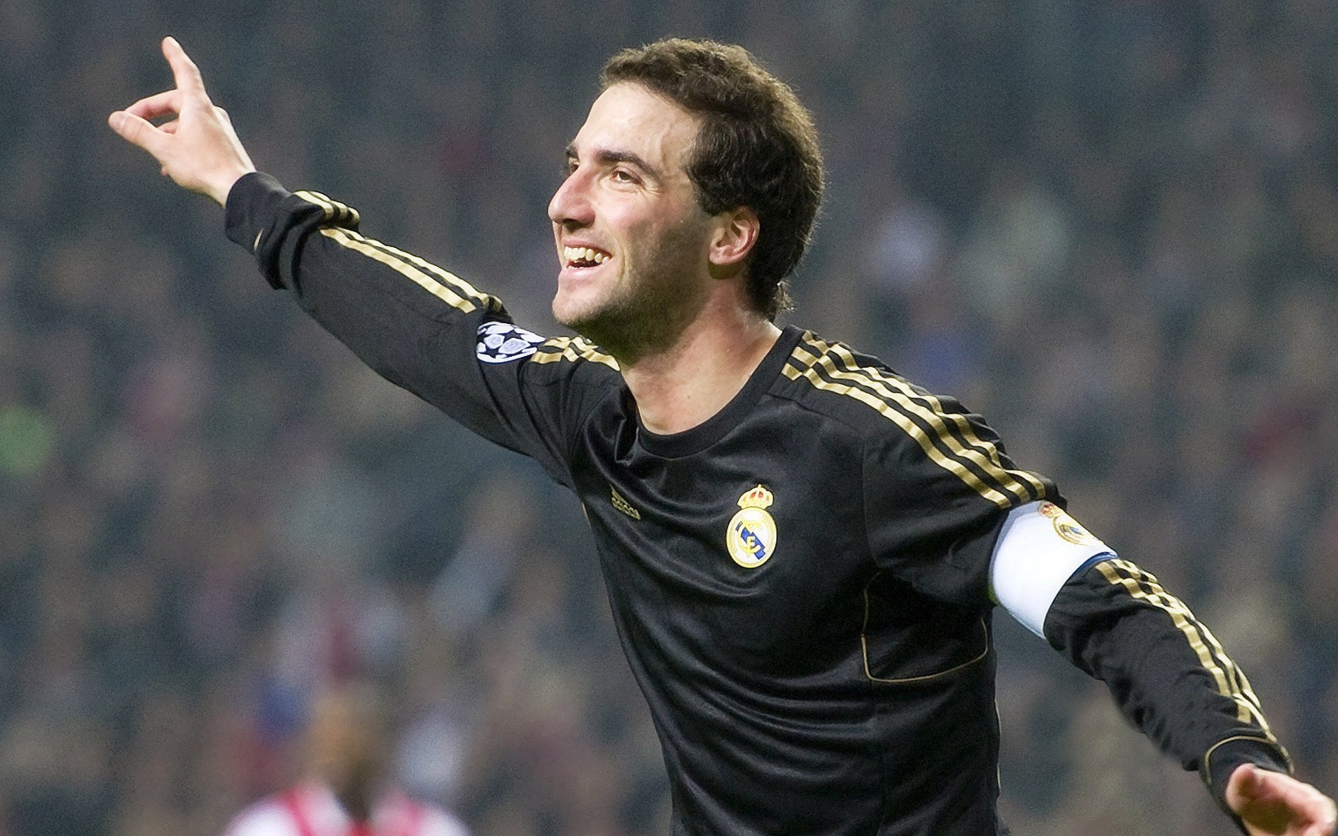 赛道新纪元，哈斯铁骑碾压威廉姆斯，塞恩斯破纪录书写历史